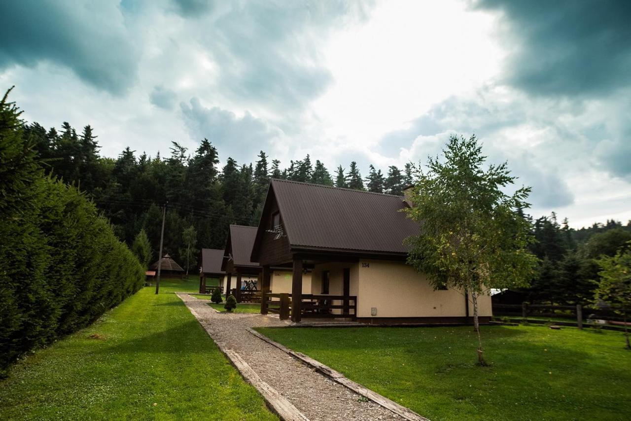 Domki Pod Lasem Lesko Kültér fotó