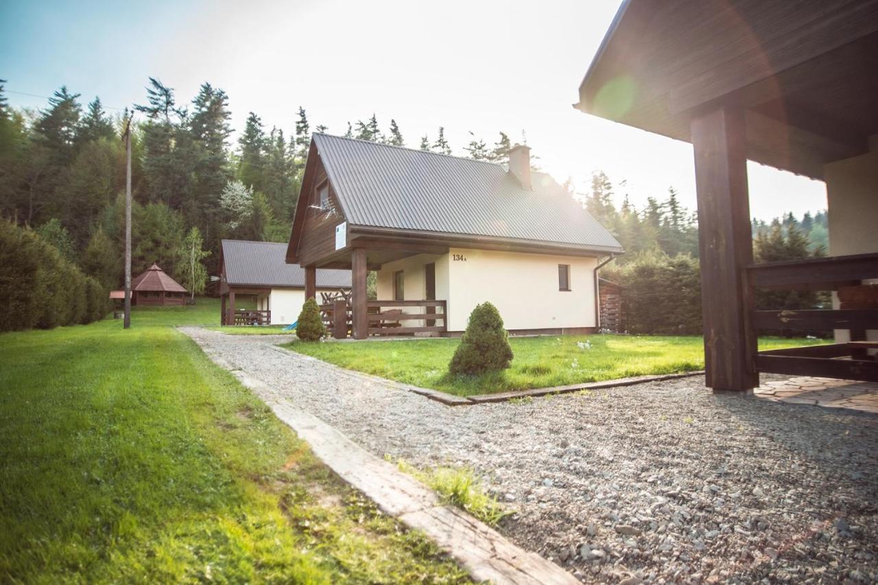 Domki Pod Lasem Lesko Kültér fotó
