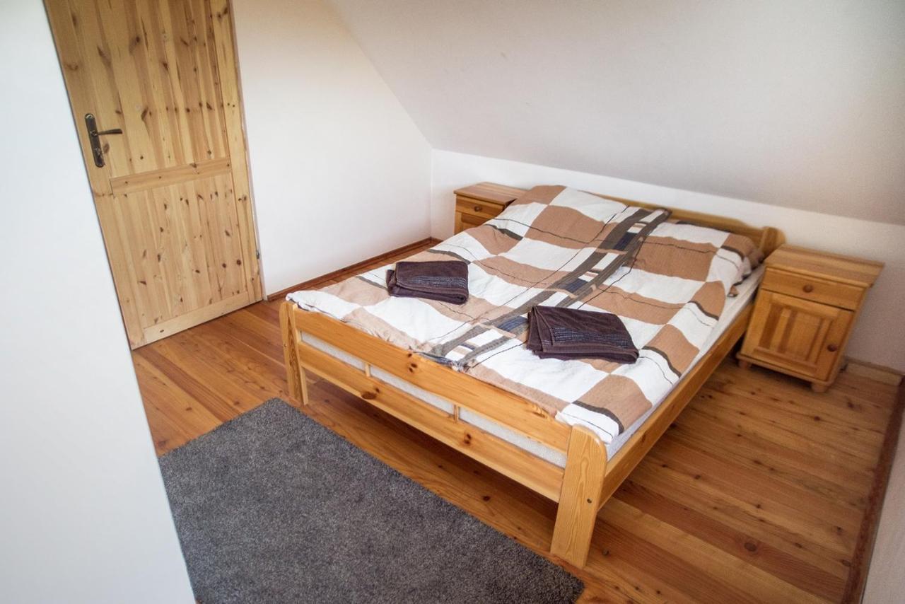 Domki Pod Lasem Lesko Kültér fotó